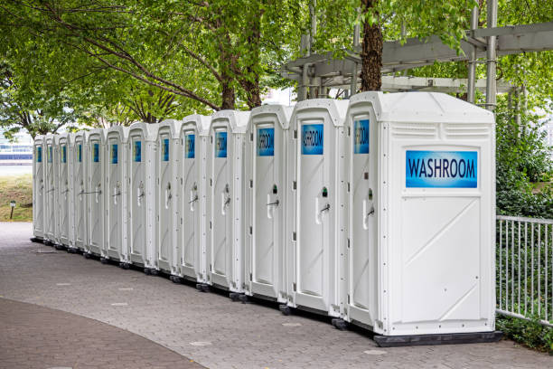 Best Portable toilet rental cost  in Eulyptus Hills, CA